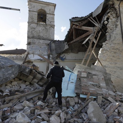 Тежки разрушения след земетресението в Италия