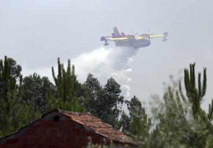 Гасенето на горските пожари в Португалия