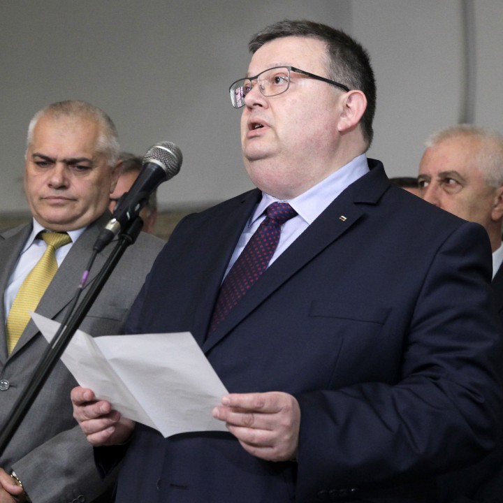 Двама министри и главният прокурор обещаха мерски против насилието над медици