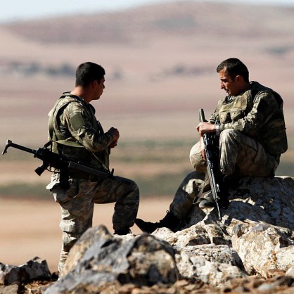 Бойци на кюрдските милиции в Сирия