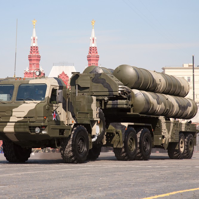 С-400 ”Триумф” е най-новата руска зенитно-ракетна система