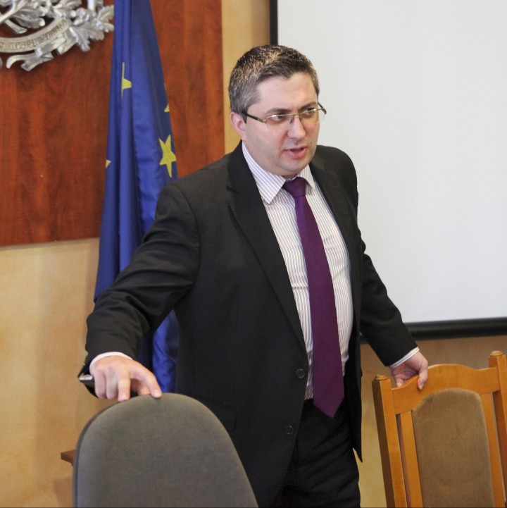 Министър Николай Нанков присъства на подписването на договора за тол системата