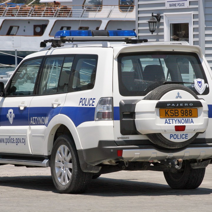 Кипърската полиция е разпитала множество хора в района, където е открита българката