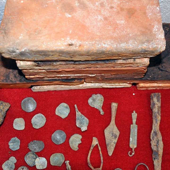 Откритите до стените на Троянския манастир ”Успение Богородично” артефакти