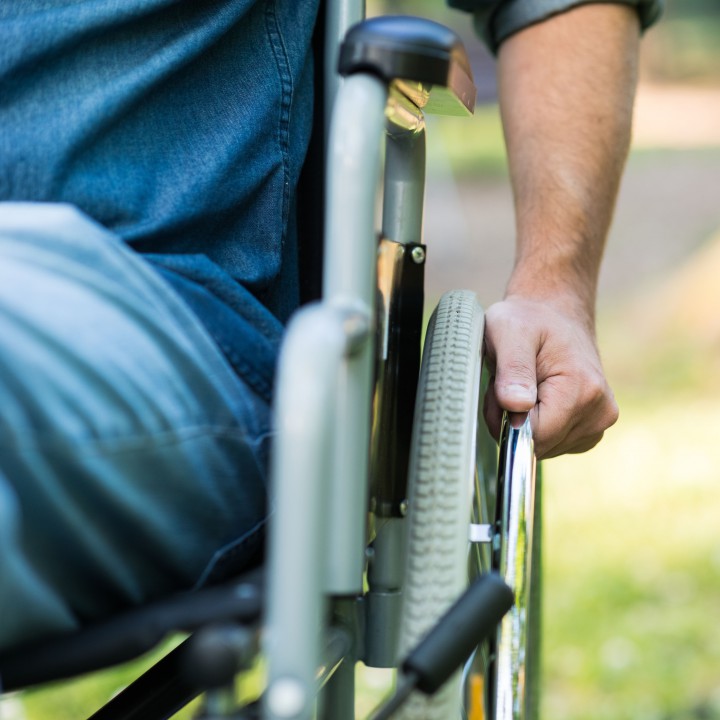 Според депутатите, думата ”инвалид” носи негативен заряд