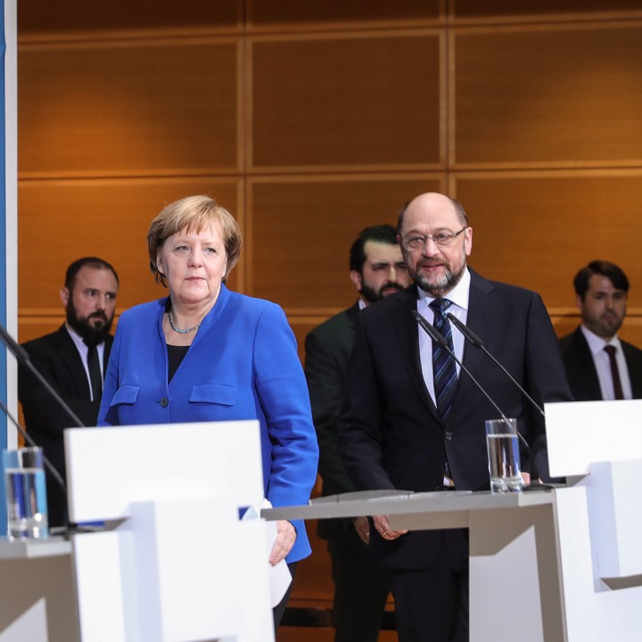 Преговорите Меркел-Шулц в Германия завършиха с успех