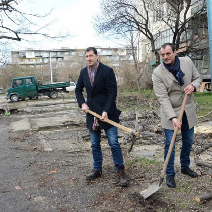 Започна изграждането на голям общински паркинг в район „Източен” в Пловдив