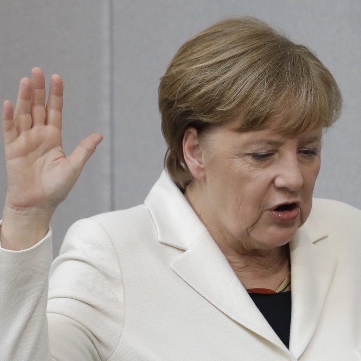 Ангела Меркел полага клетва като канцлер на Германия