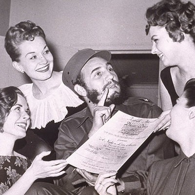 Около Фидел Кастро винаги е имало хубави жени