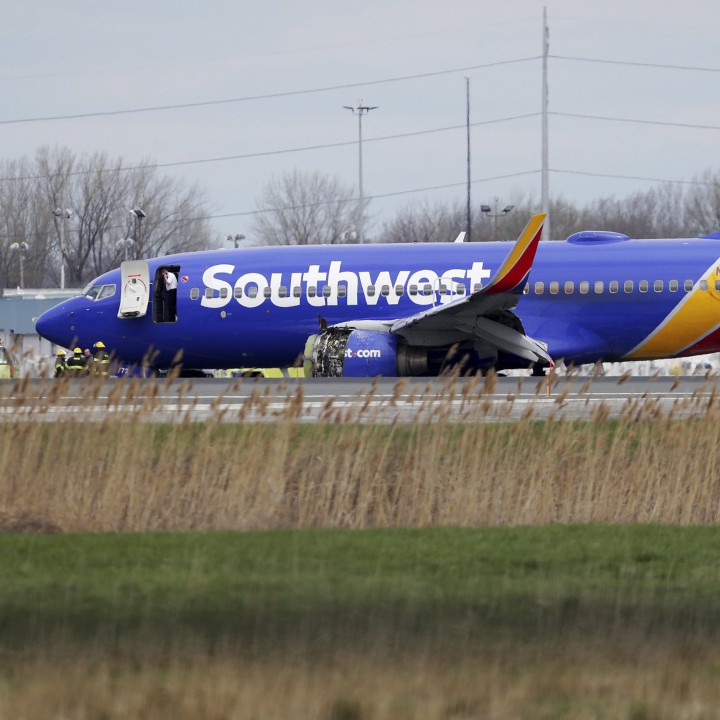 Това е първият смъртен случай на борда на самолет на американски авиопревозвач от 2009 г