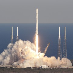 SpaceX изстреля успешно телескопа на НАСА