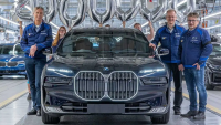 BMW празнува двумилионния модел Серия 7